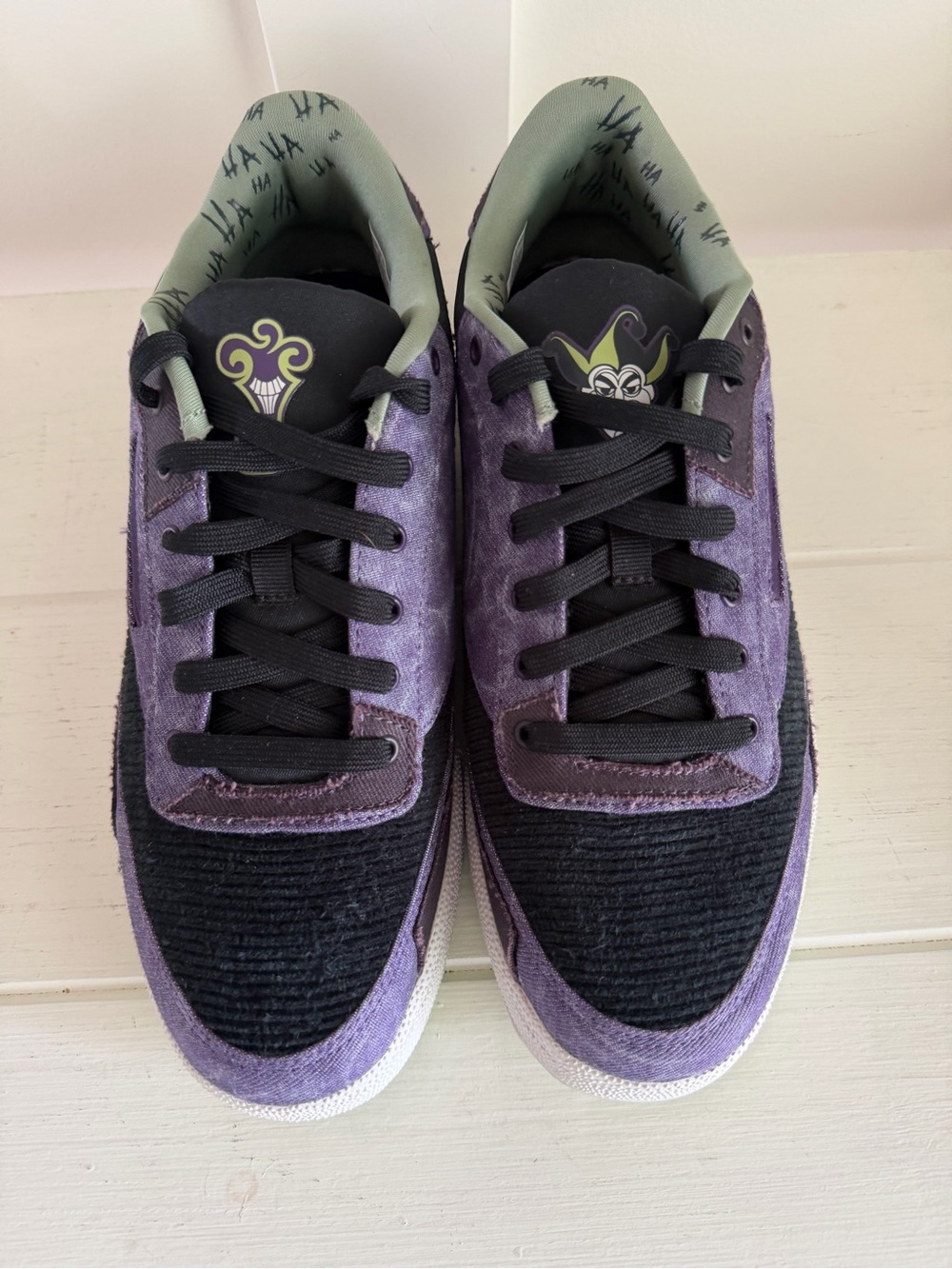 Reebok DC The Joker Club C 85 x DC Mens 9.5 Purple Corduroy Sneakers HQ4573 Shoe